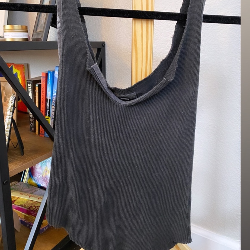 Urban Outfitters cropped tank